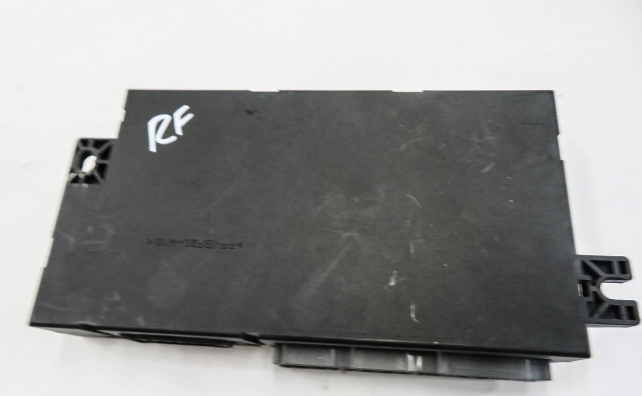 Thumbnail 3: 2013 RANGE ROVER (L405) RIGHT FRONT PASSENGER SEAT CONTROL MODULE