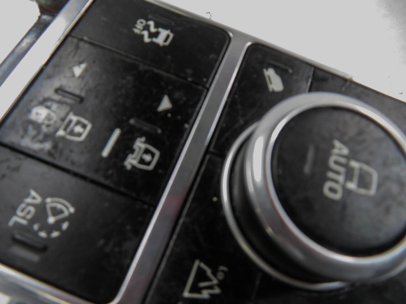 Thumbnail 6: 2013 RANGE ROVER (L405) RIDE HEIGHT TRACTION TERRAIN CONTROL SWITCH BUTTON KNOB