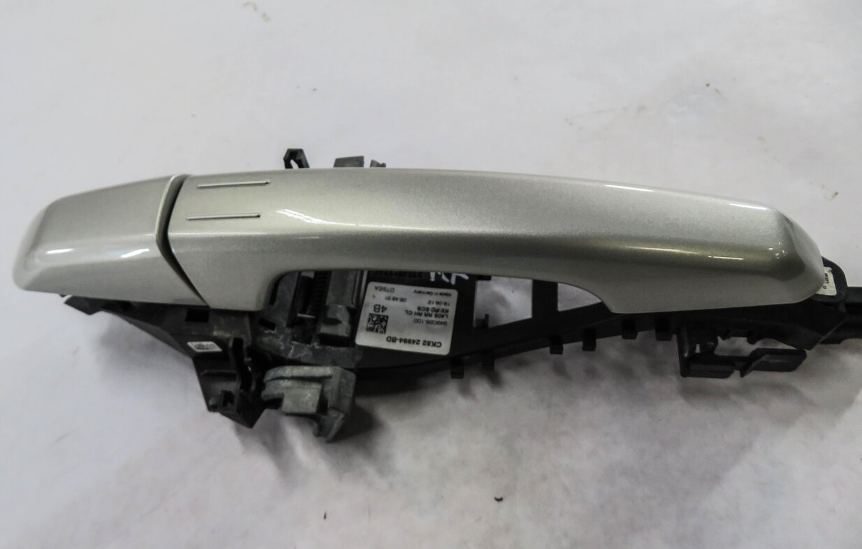 Thumbnail 2: 2012-2017 RANGE ROVER SPORT EVOQUE - RIGHT REAR PASSIVE DOOR HANDLE (LUXOR)