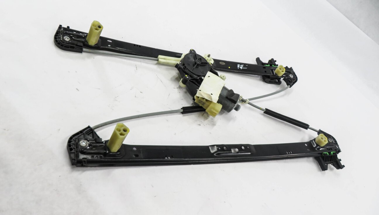Thumbnail 2: 2013-2017 RANGE ROVER (L405) RIGHT REAR WINDOW REGULATOR w/ MOTOR