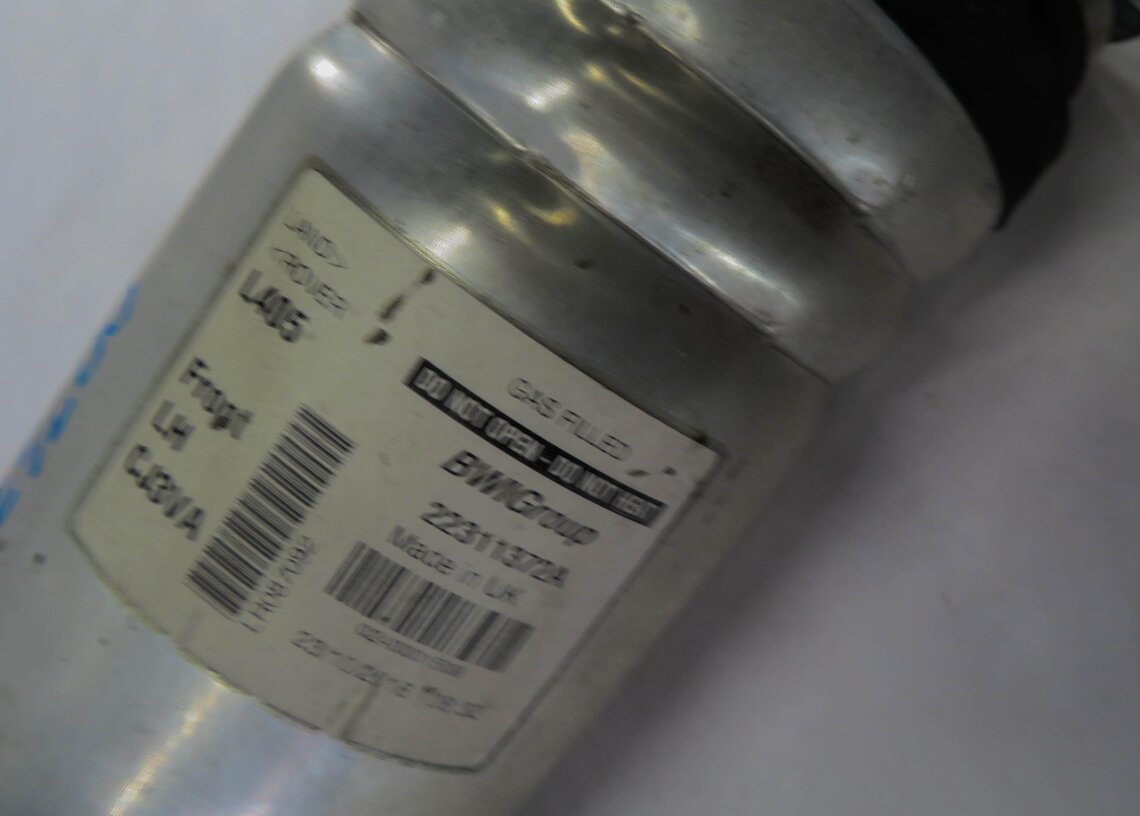 Thumbnail 4: 2013-2019 RANGE ROVER (L405) SUPERCHARGED - LEFT FRONT AIR SHOCK STRUT (SWB)
