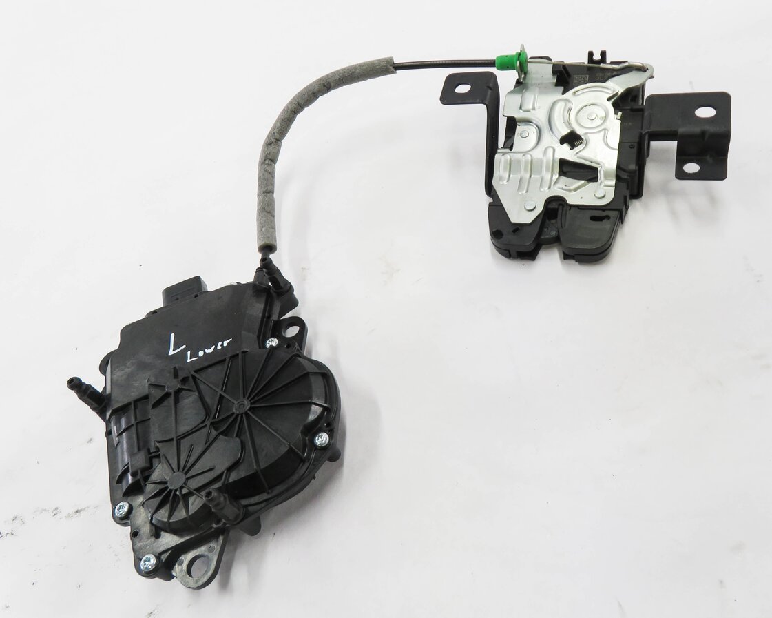 Thumbnail 2: 2013 RANGE ROVER (L405) LEFT DRIVER REAR TRUNK LOCK LATCH ACTUATOR