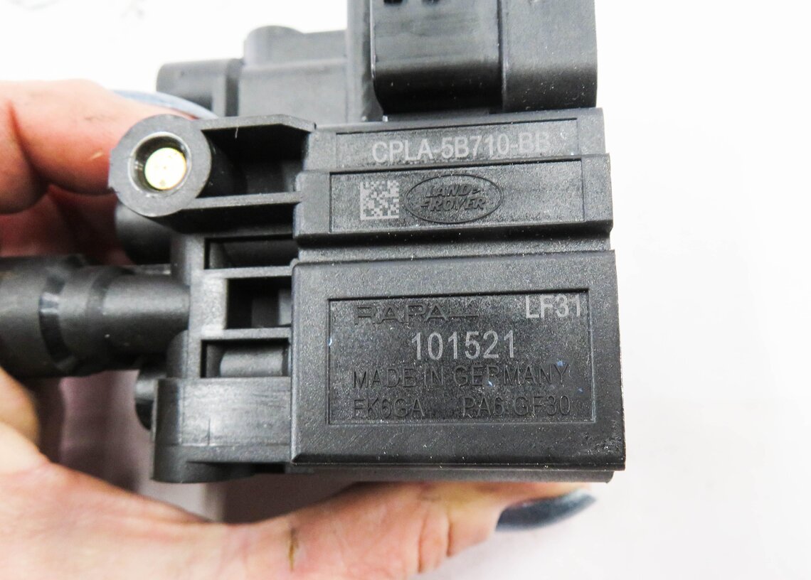 Thumbnail 5: 2013 RANGE ROVER (L405) AIR SUSPENSION VALVE BLOCK