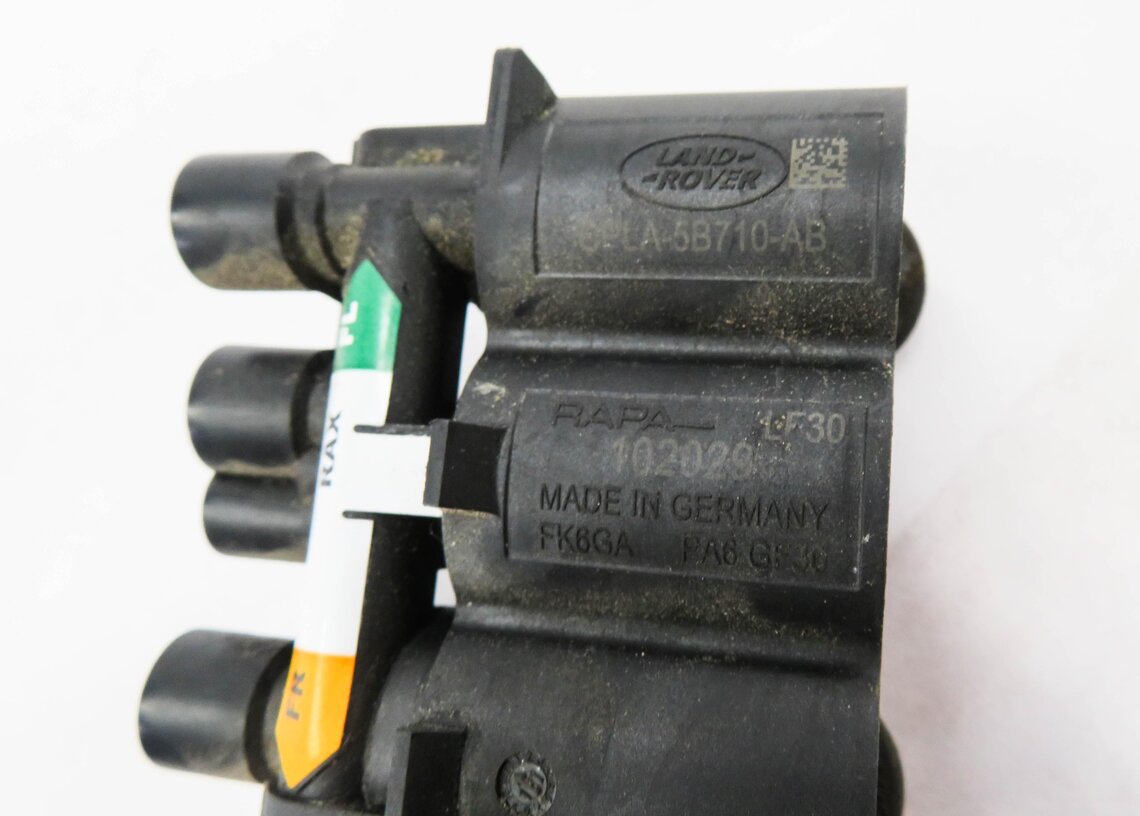 Thumbnail 5: 2013 RANGE ROVER (L405) AIR SUSPENSION VALVE BLOCK