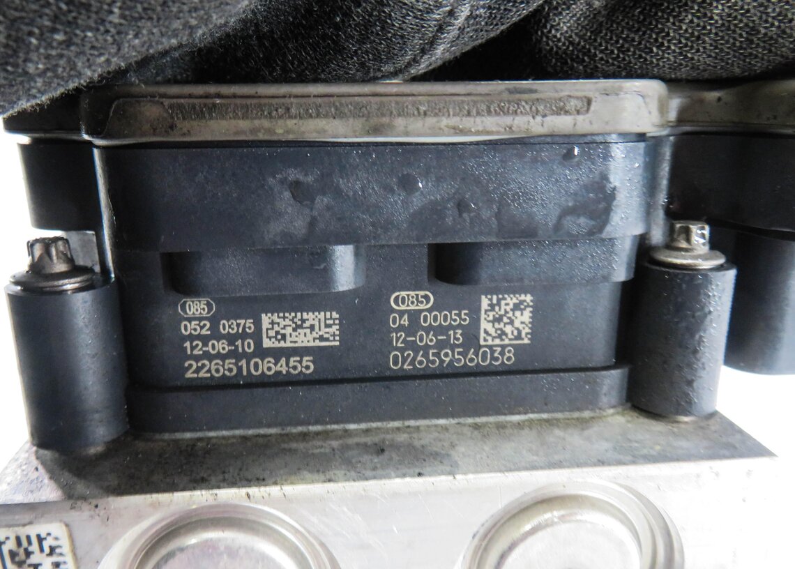 Thumbnail 5: 2013 RANGE ROVER (L405) ABS ANTI LOCK BRAKE PUMP w/ MODULE