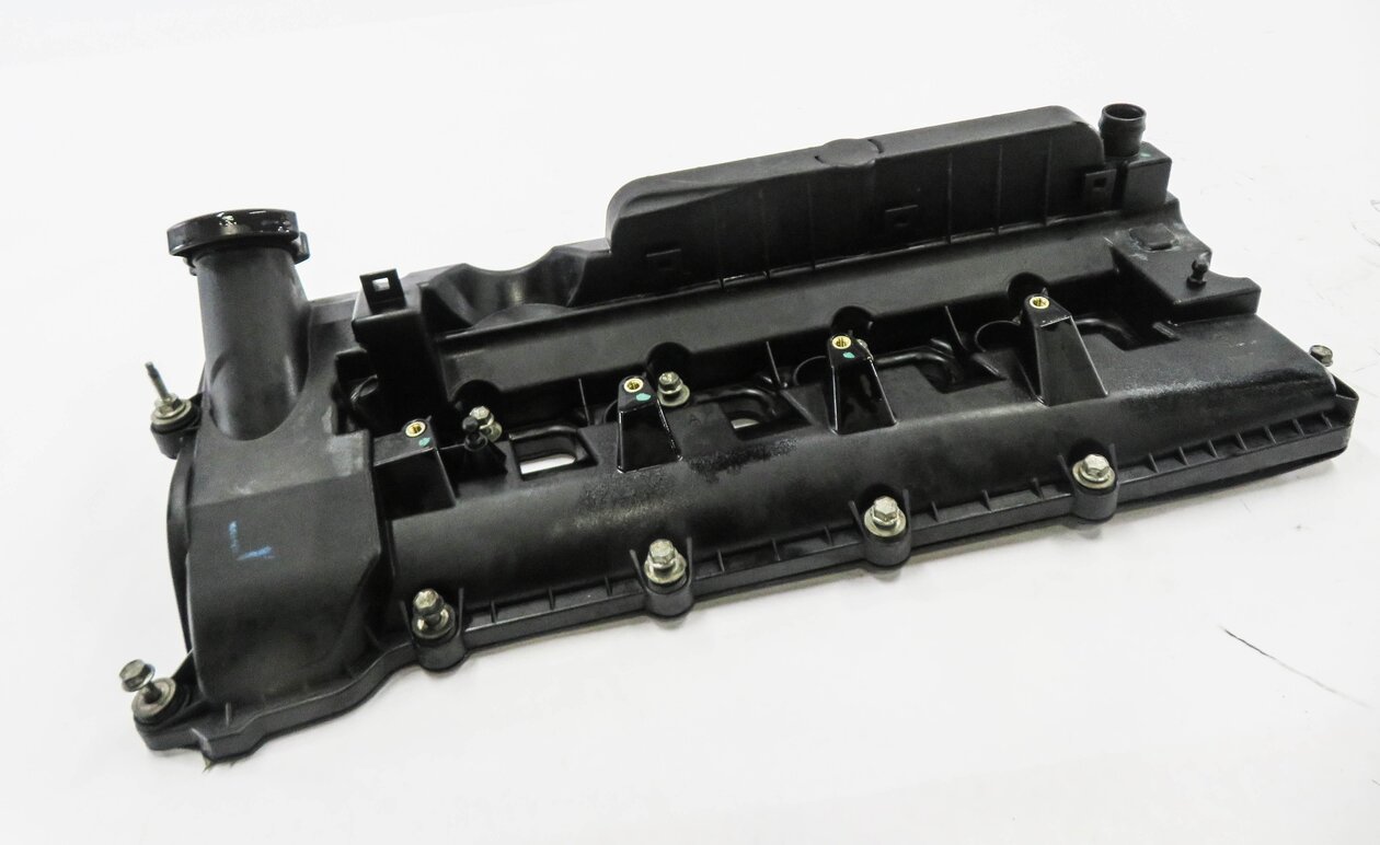 10-18 RANGE ROVER SPORT (L320 L322 L494 L405) 5.0L V8 - LEFT ENGINE VALVE COVER