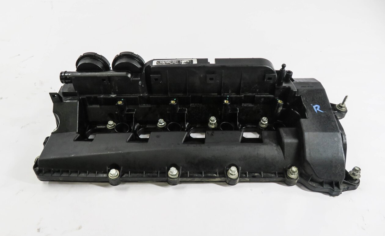 2010-2018 RANGE ROVER SPORT (L320 L322 L405 L494) 5.0L V8 - RIGHT VALVE COVER