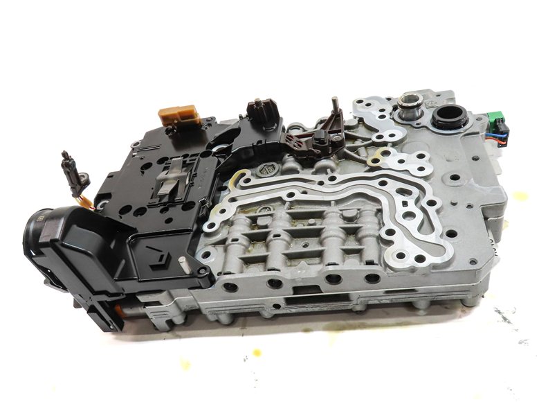 Thumbnail 2: 2013 RANGE ROVER (L405) 8HP-70  AUTOMATIC TRANSMISSION VALVE BODY & MECHATRONIC