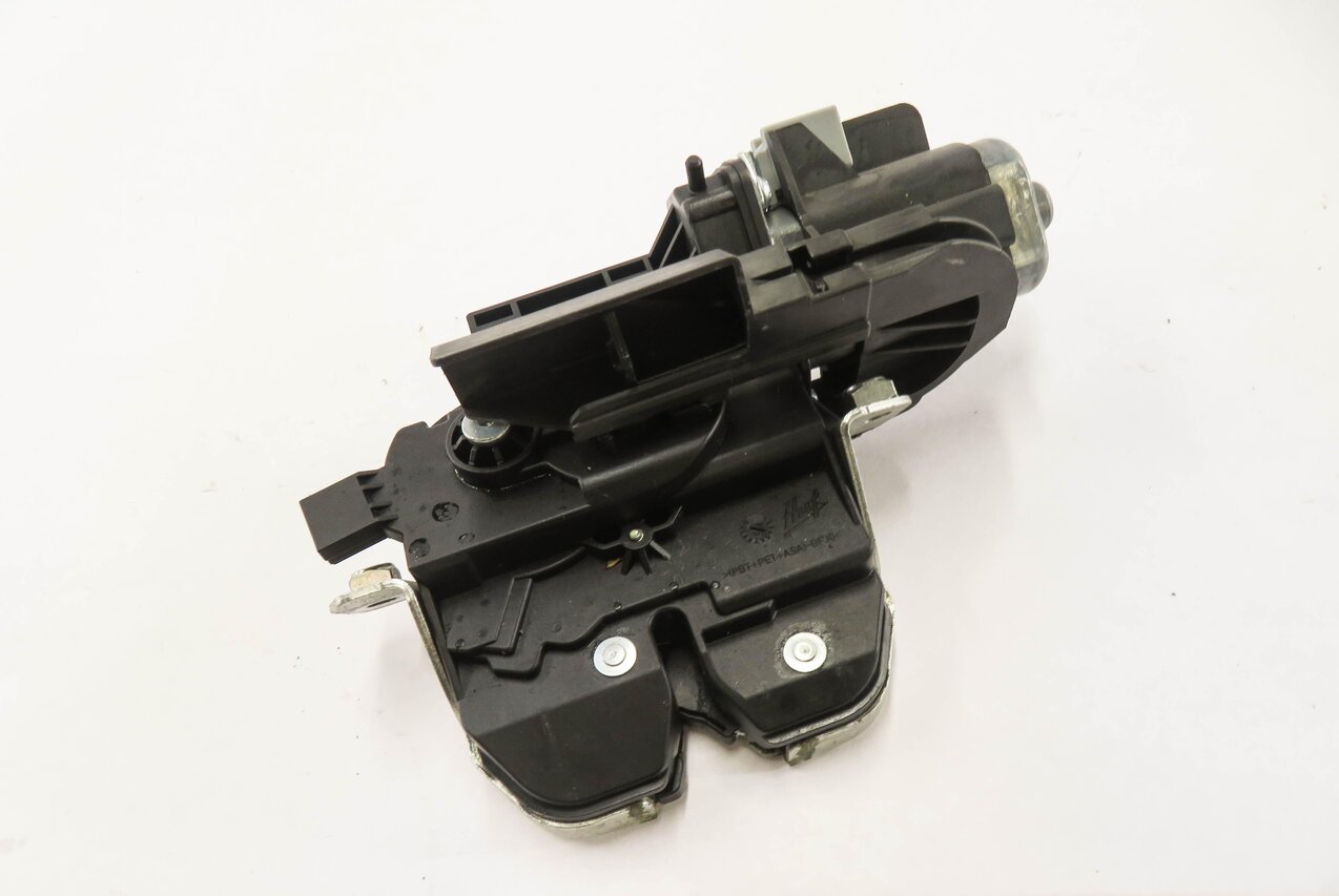 2011 PORSCHE CAYENNE (958) REAR TRUNK LOCK LATCH ACTUATOR