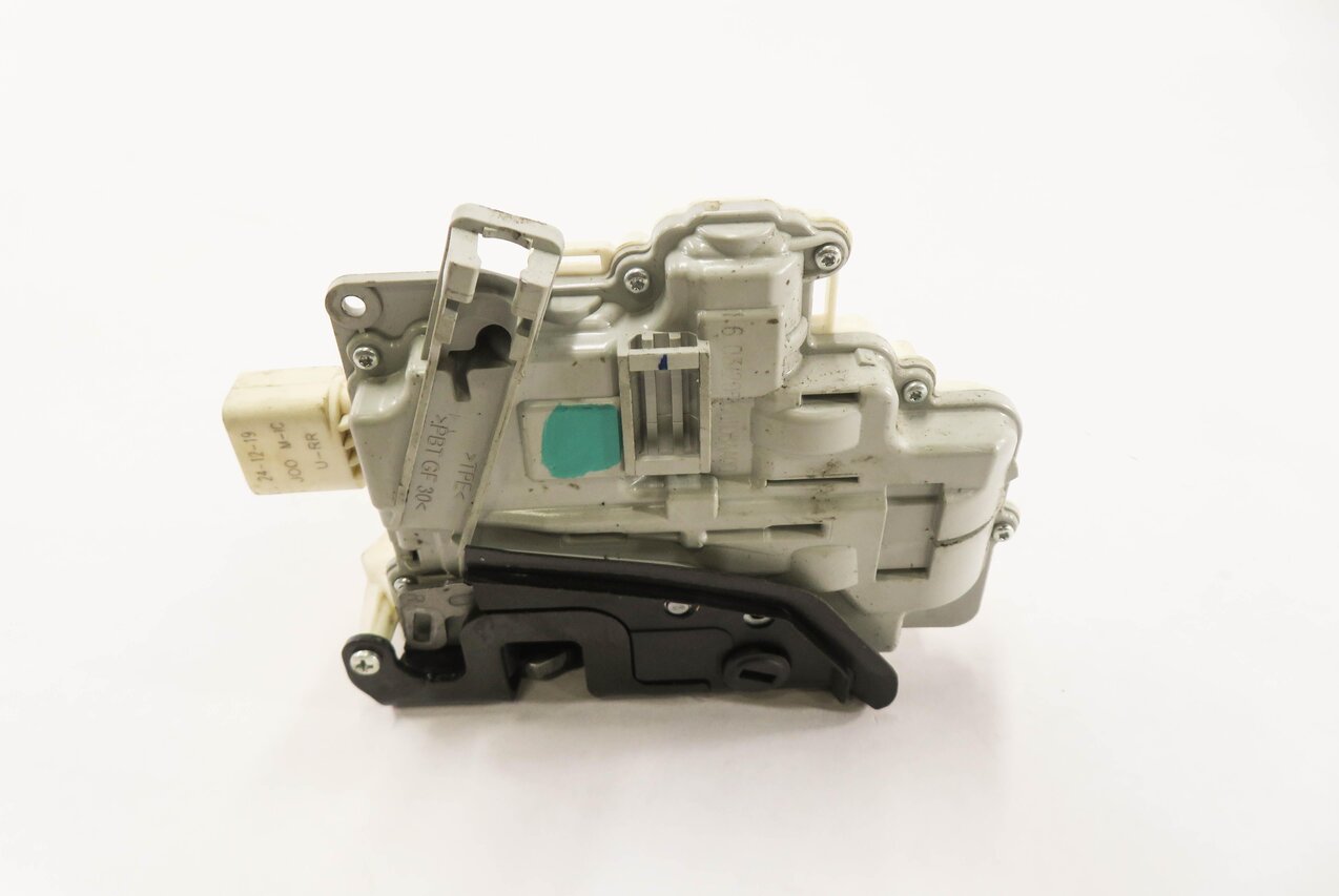 Thumbnail 3: 09-18 AUDI / PORSCHE - A4 S4 Q5 CAYENNE PANAMERA - RIGHT REAR DOOR LOCK LATCH