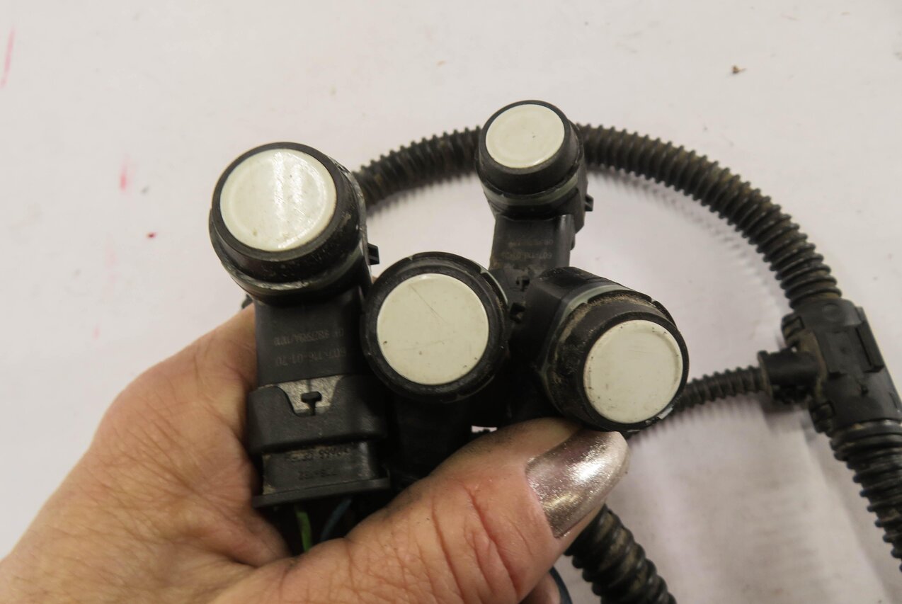 Thumbnail 5: 2011 PORSCHE CAYENNE (958) REAR PDC PARK DISTANCE SENSOR SET w/ HARNESS (WHITE)