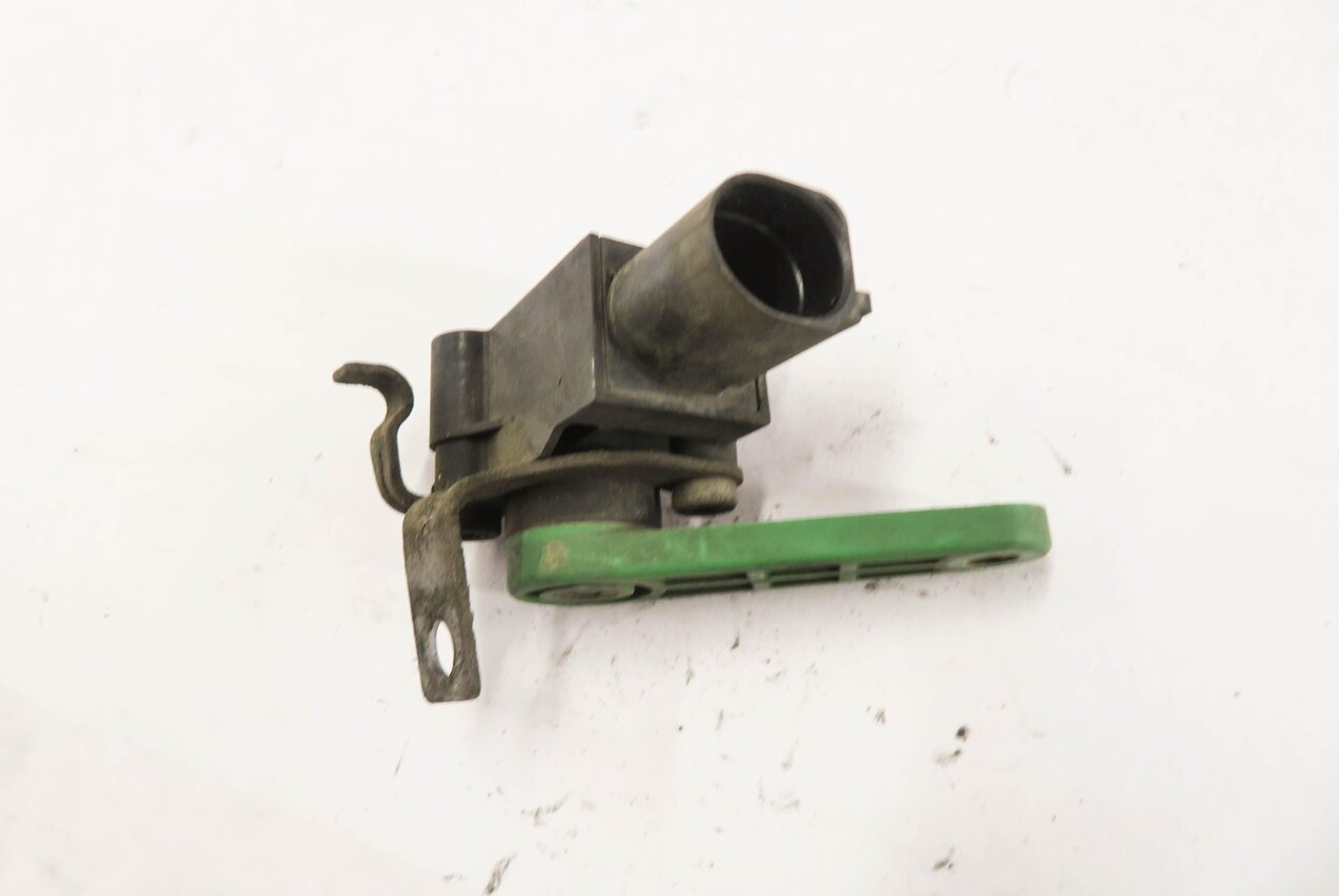Thumbnail 3: 2011 PORSCHE CAYENNE (958) LEFT FRONT DRIVER SUSPENSION HEIGHT LEVEL SENSOR