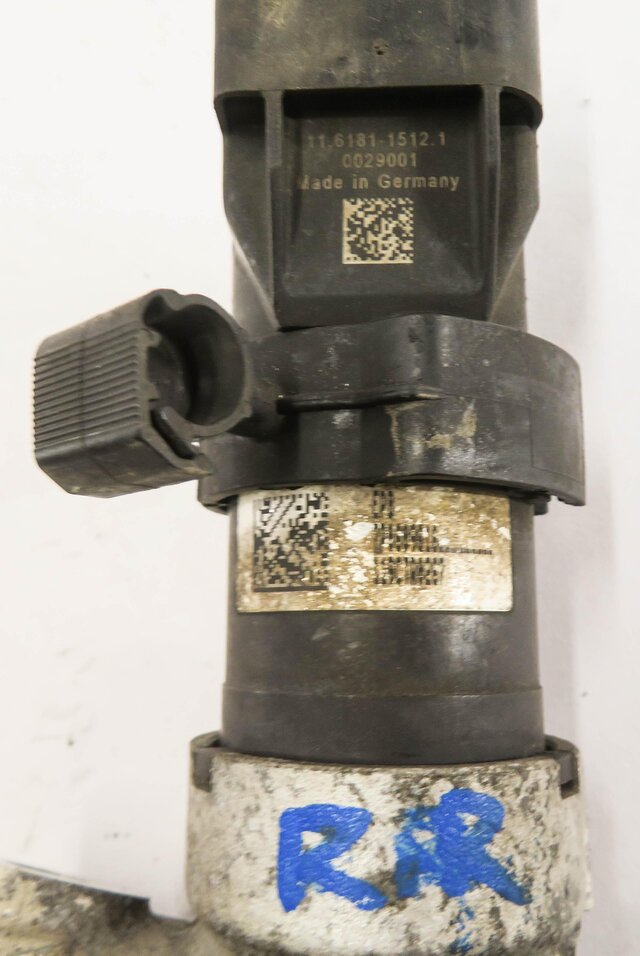 Thumbnail 4: 2011 PORSCHE CAYENNE (958) RIGHT PASSENGER REAR PARKING BRAKE ACTUATOR MOTOR