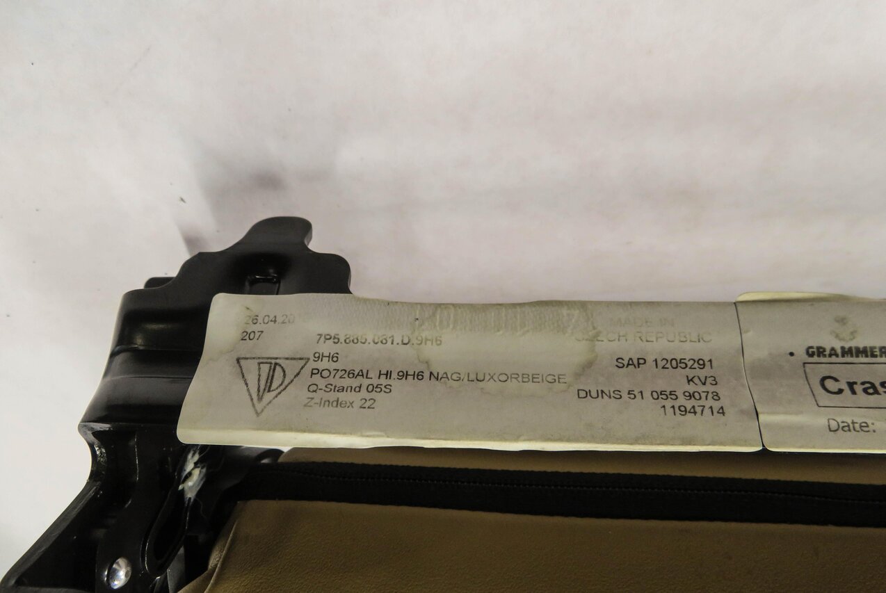 Thumbnail 5: 2011 PORSCHE CAYENNE (958) REAR SEAT CENTER CONSOLE ARMREST CUP HOLDER (BEIGE)
