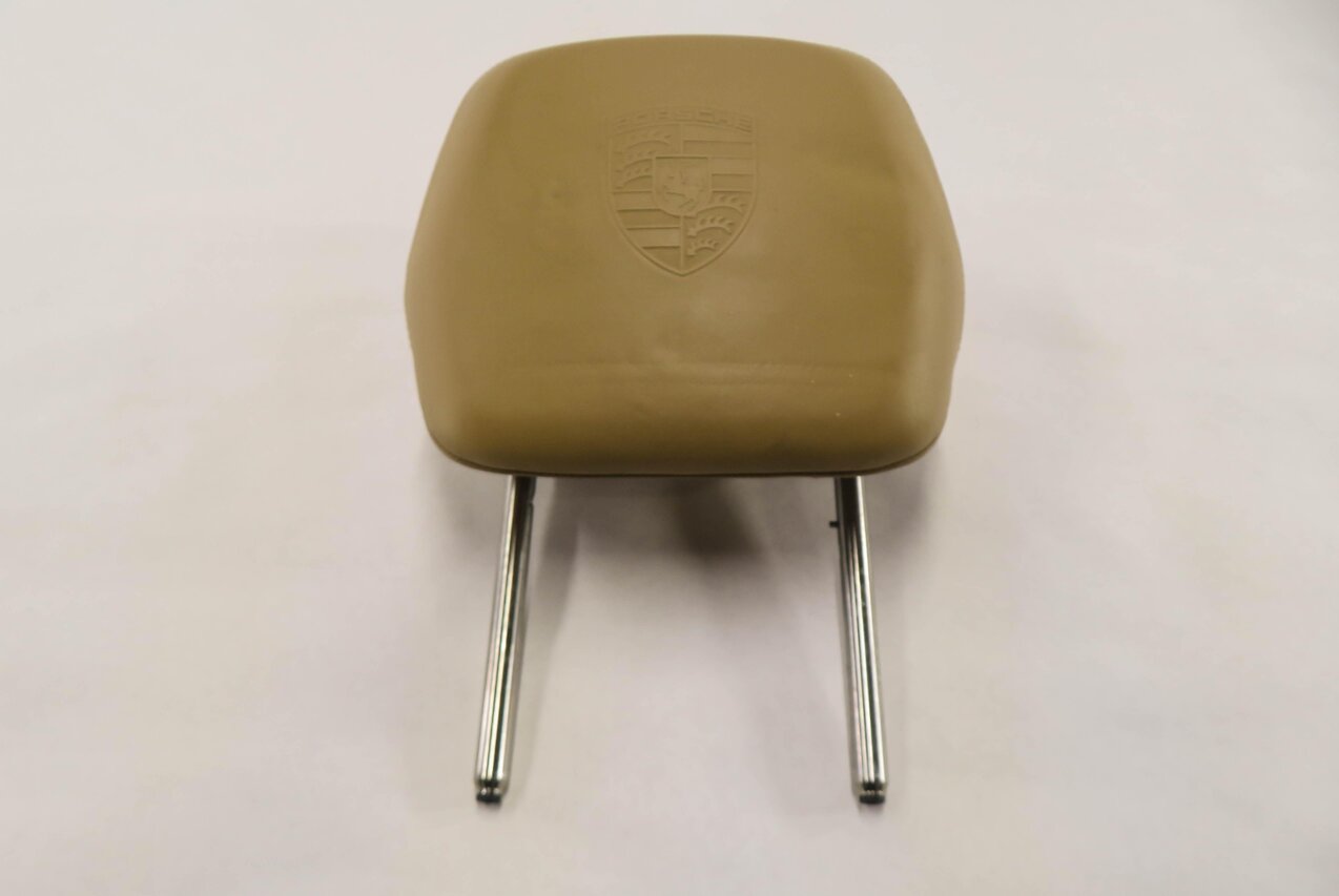 Thumbnail 2: 2011 PORSCHE CAYENNE (958) RIGHT REAR SEAT HEADREST (EMBOSSED / LUXOR BEIGE)