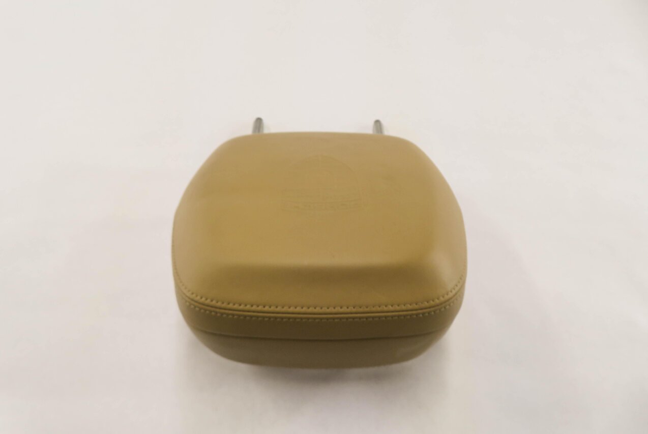 Thumbnail 3: 2011 PORSCHE CAYENNE (958) RIGHT REAR SEAT HEADREST (EMBOSSED / LUXOR BEIGE)