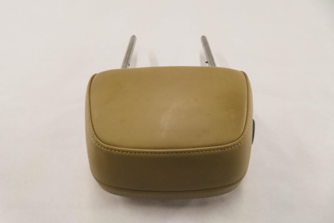 Thumbnail 4: 2011 PORSCHE CAYENNE (958) RIGHT REAR SEAT HEADREST (EMBOSSED / LUXOR BEIGE)