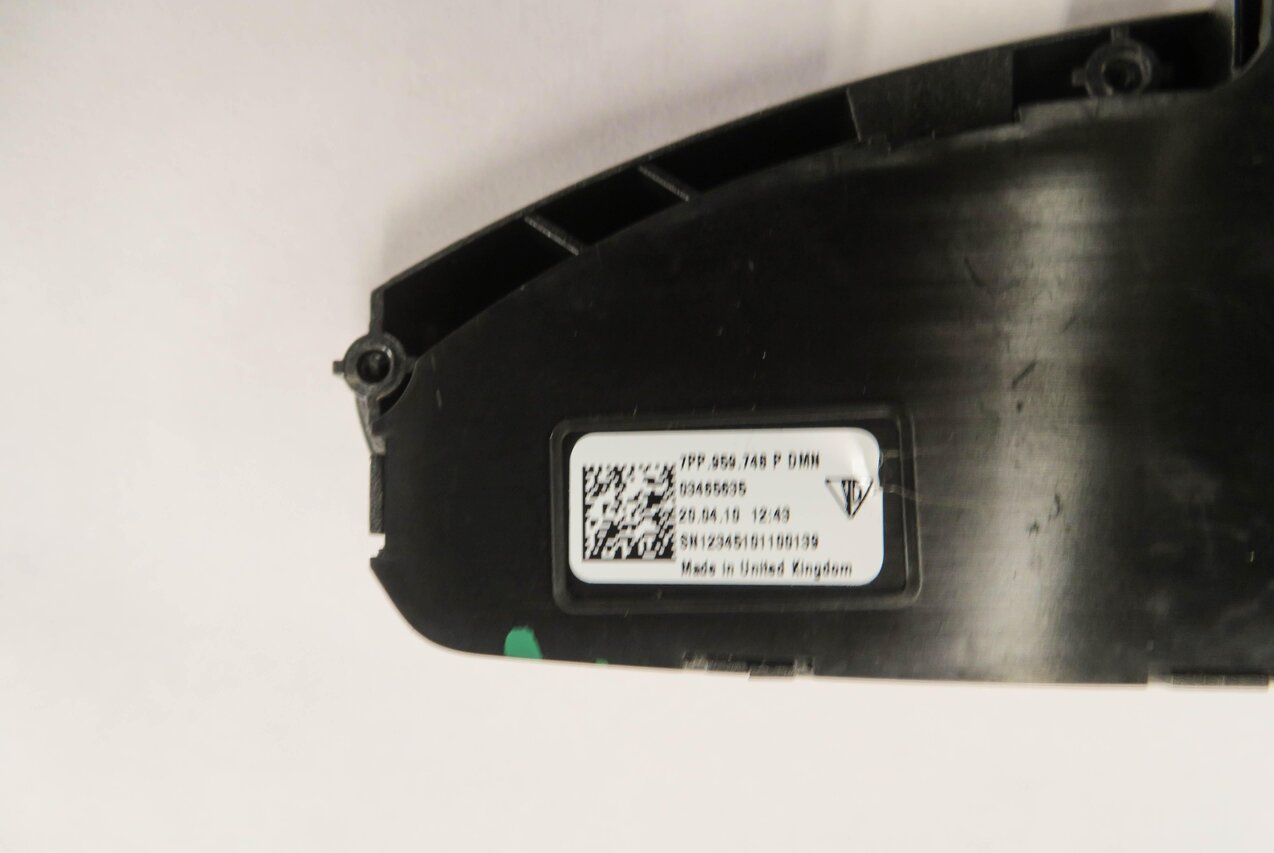 Thumbnail 4: 2011 PORSCHE CAYENNE (958) RIGHT FRONT PASSENGER SEAT ADJUSTMENT SWITCH BUTTON