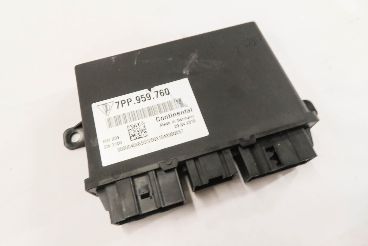 2011 PORSCHE CAYENNE (958) LEFT FRONT DRIVER SEAT CONTROL MODULE