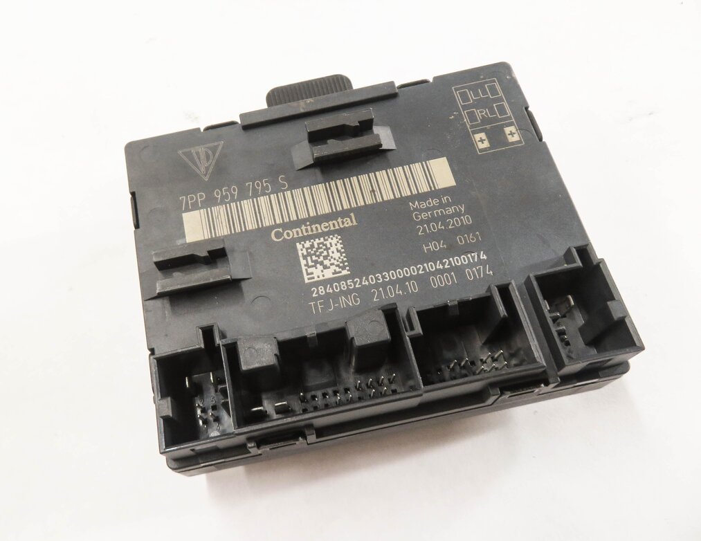 2011 PORSCHE CAYENNE (958) RIGHT REAR DOOR CONTROL MODULE