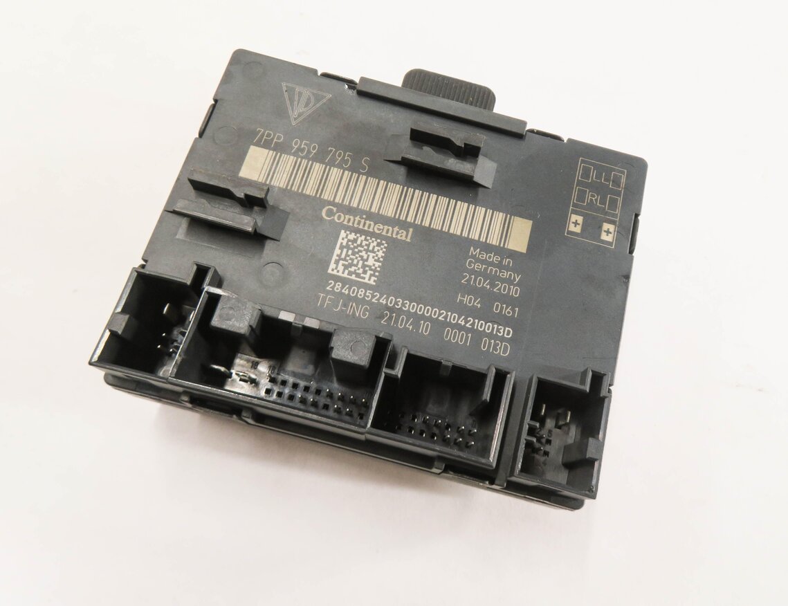 2011 PORSCHE CAYENNE (958) LEFT REAR DOOR CONTROL MODULE
