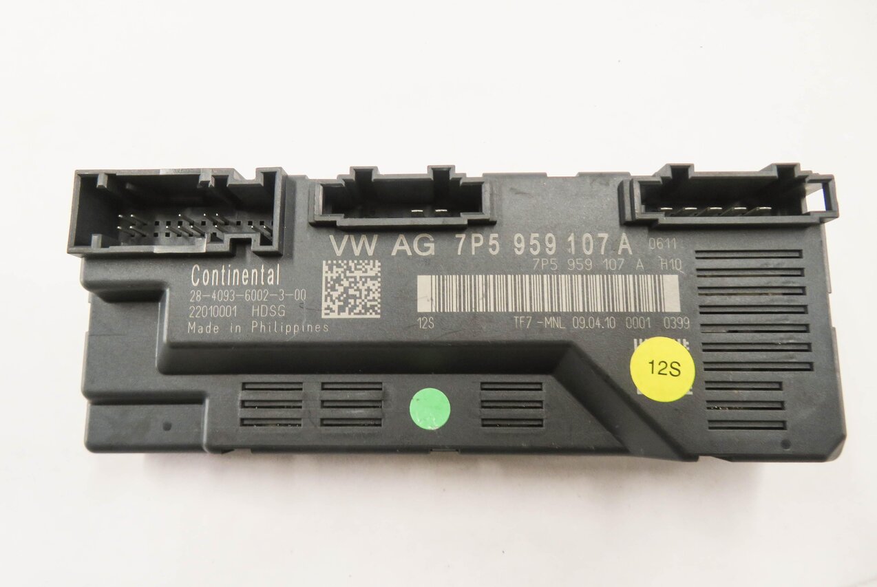 Thumbnail 2: 2011 PORSCHE CAYENNE (958) REAR TRUNK LIFT LIFTGATE CONTROL MODULE