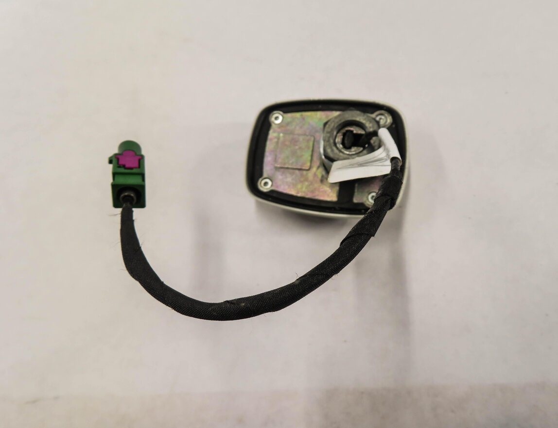 Thumbnail 3: 2010-2018 PORSCHE CAYENNE PANAMERA (958 970 G1) RADIO STEREO ANTENNA (WHITE R6)