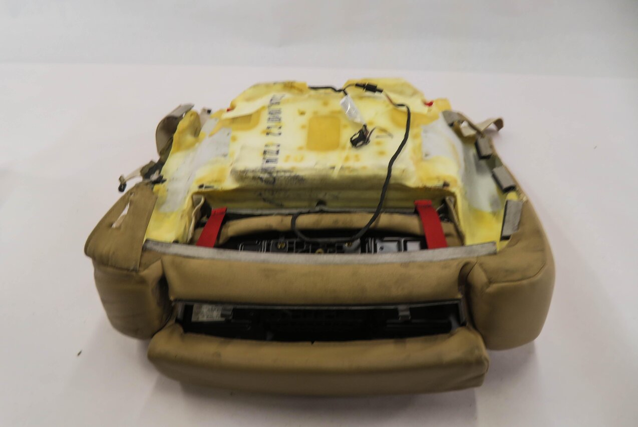 Thumbnail 4: 2011 PORSCHE CAYENNE (958) PASSENGER - LOWER BOTTOM HEATED SEAT CUSHION