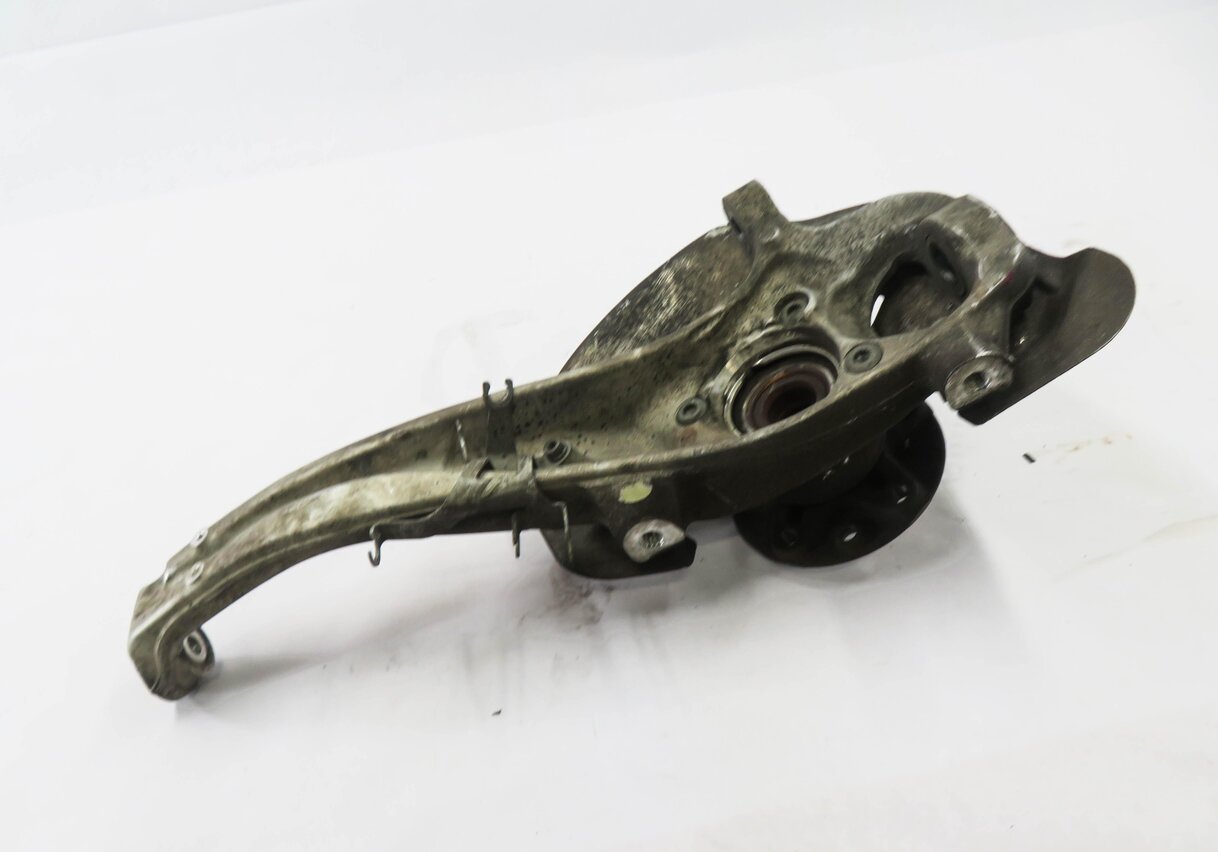 2011-2018 PORSCHE CAYENNE (958) RIGHT FRONT PASSENGER SPINDLE KNUCKLE HUB