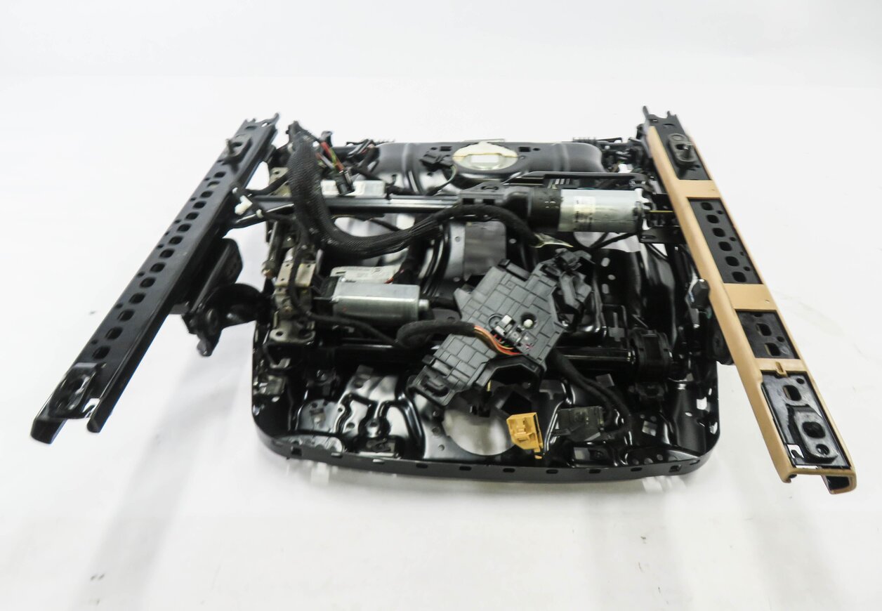 Thumbnail 4: 2011-2018 PORSCHE CAYENNE (958) PASSENGER - 14 WAY MEMORY SEAT TRACK w/ MOTORS