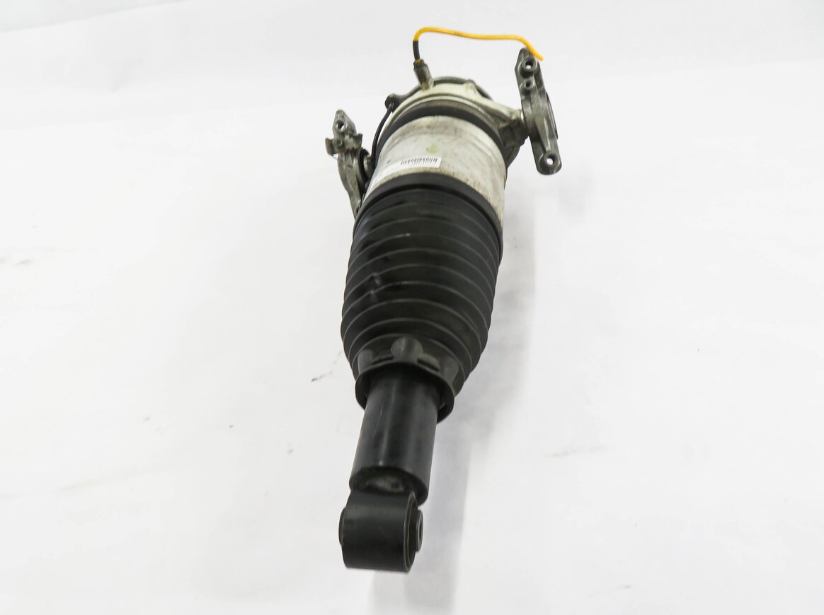 Thumbnail 2: 11-18 PORSCHE CAYENNE (958) RIGHT PASSENGER REAR AIR SUSPENSION VDC SHOCK STRUT