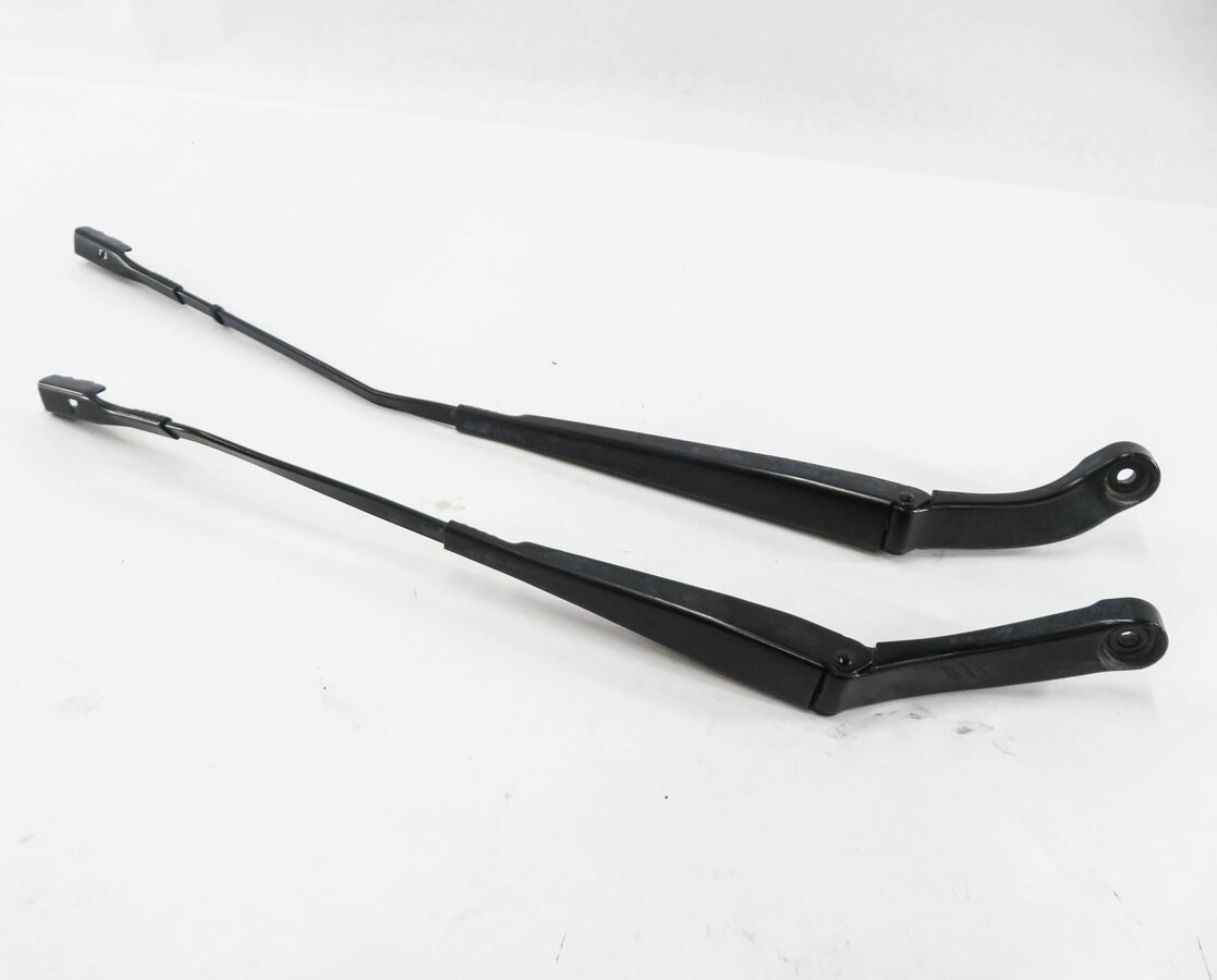 2015-2018 AUDI A3 S3 (8V) FRONT LEFT & RIGHT WINDSHIELD GLASS WIPER ARM SET (2)