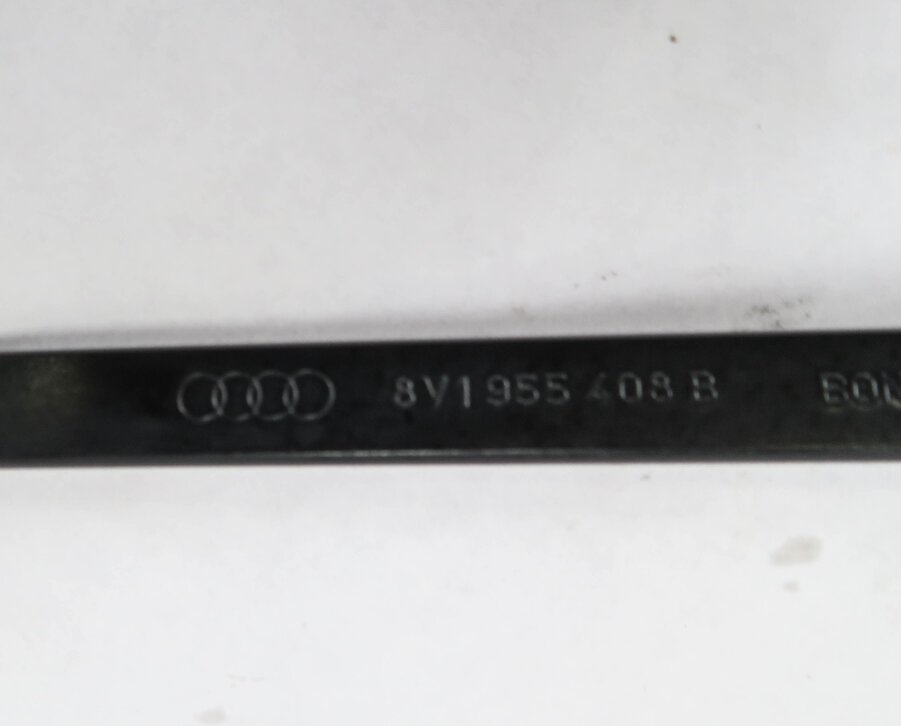 Thumbnail 5: 2015-2018 AUDI A3 S3 (8V) FRONT LEFT & RIGHT WINDSHIELD GLASS WIPER ARM SET (2)