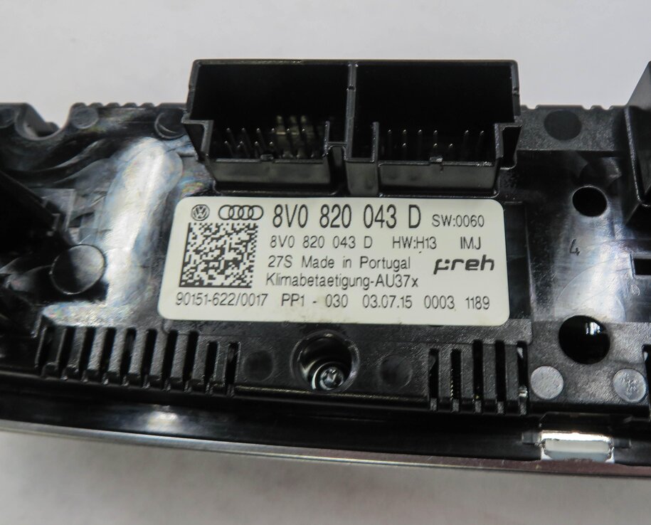 Thumbnail 5: 2015-2018 AUDI A3 S3 (8V) FRONT DUAL ZONE HEATER A/C TEMPERATURE CONTROL PANEL