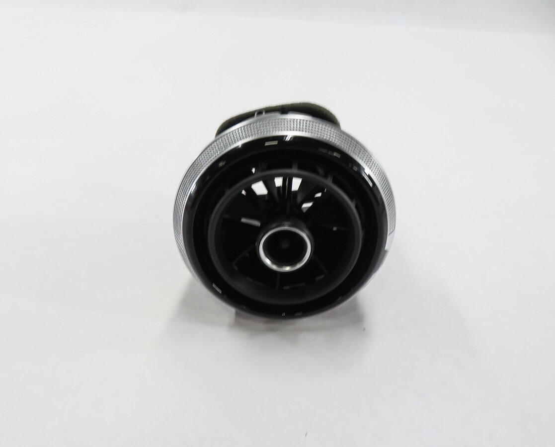 Thumbnail 1: 2016 AUDI A3 (8V) FRONT DASH HEATER A/C AIR VENT