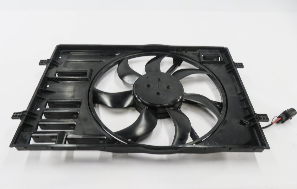 Thumbnail 2: 2016 AUDI A3 (8V) 1.8L TURBO CNSB ENGINE - RADIATOR COOLING FAN ASSEMBLY