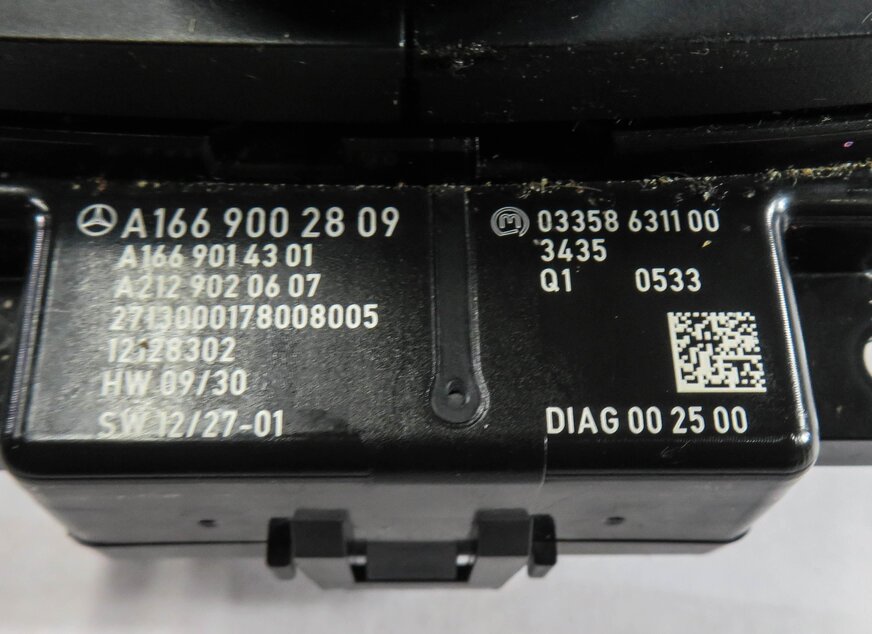 Thumbnail 6: 14-16 MERCEDES G550 GL350 GL550 ML350 ML550 (W166 X166) RADIO NAV CONTROL SWITCH