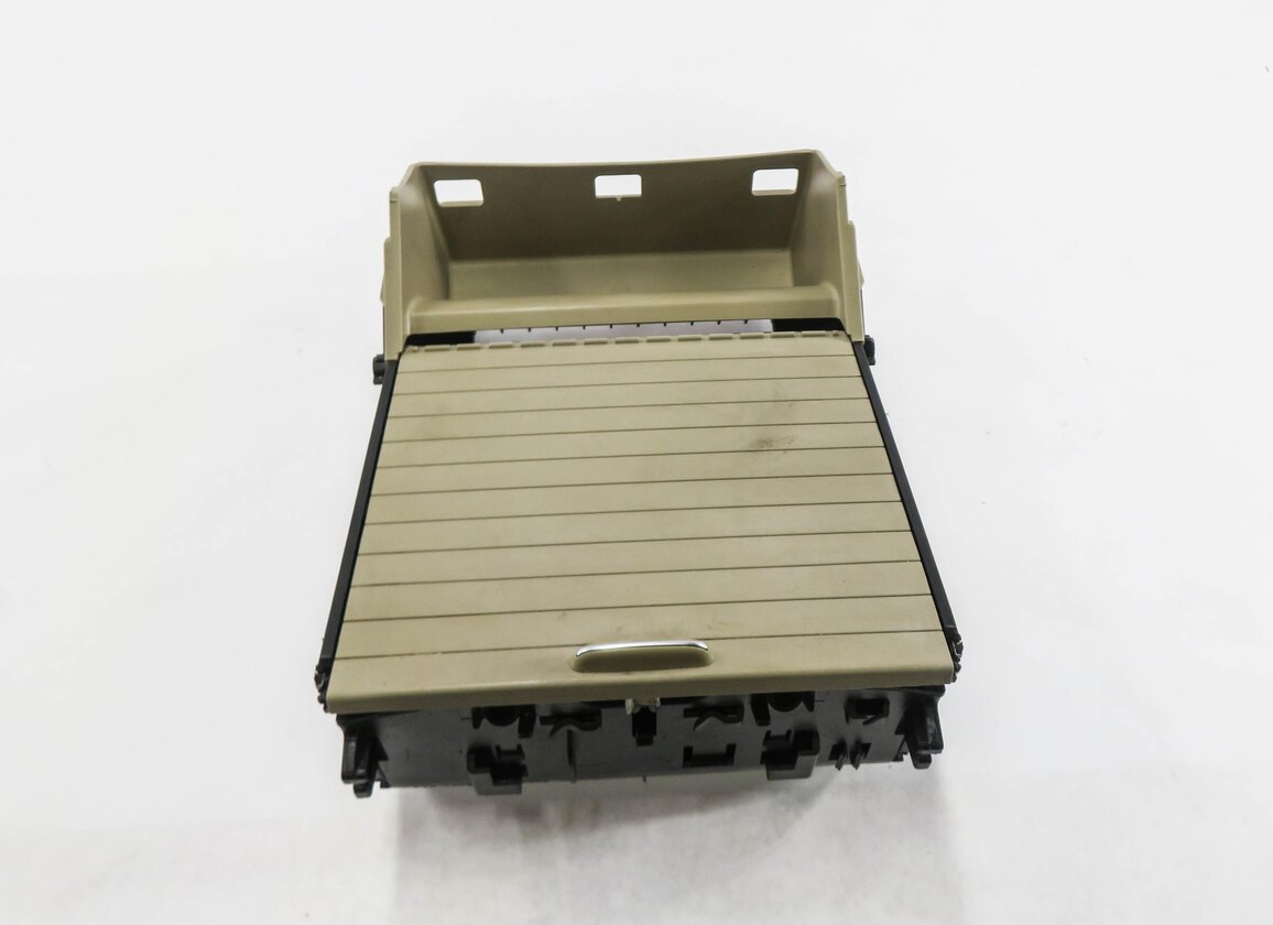 Thumbnail 2: 2014 MERCEDES ML350 (W166) FRONT CENTER CONSOLE CUP HOLDER (BEIGE)