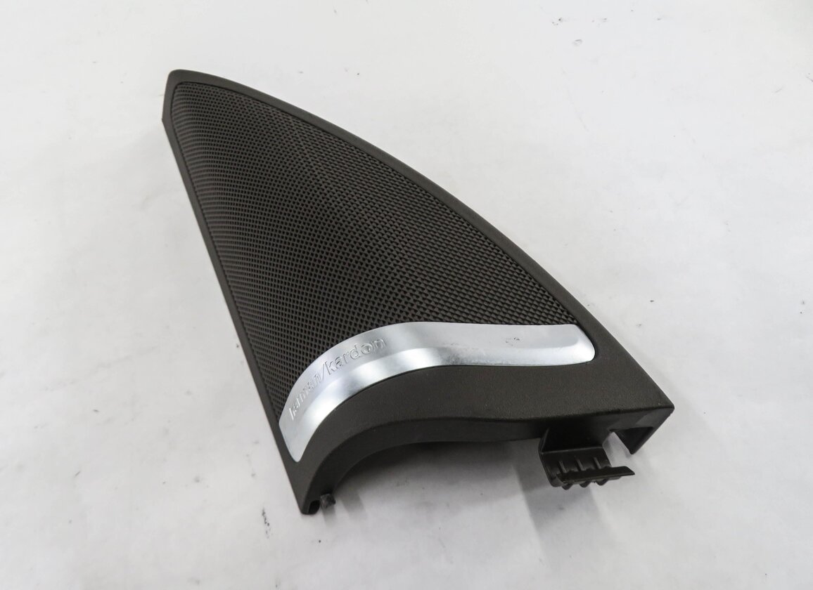 2014 MERCEDES ML350 (W166) LEFT FRONT DRIVER DOOR SPEAKER GRILLE TRIM (BROWN)