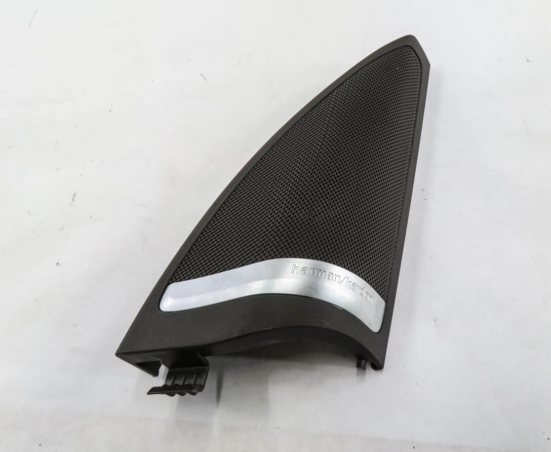 2014 MERCEDES ML350 (W166) RIGHT FRONT PASSENGER DOOR SPEAKER GRILLE TRIM BROWN