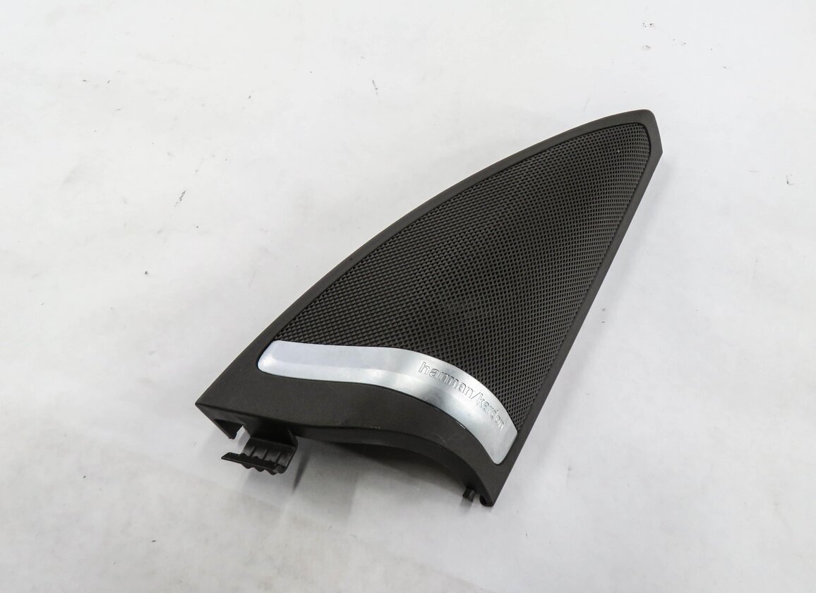Thumbnail 2: 2014 MERCEDES ML350 (W166) RIGHT FRONT PASSENGER DOOR SPEAKER GRILLE TRIM BROWN