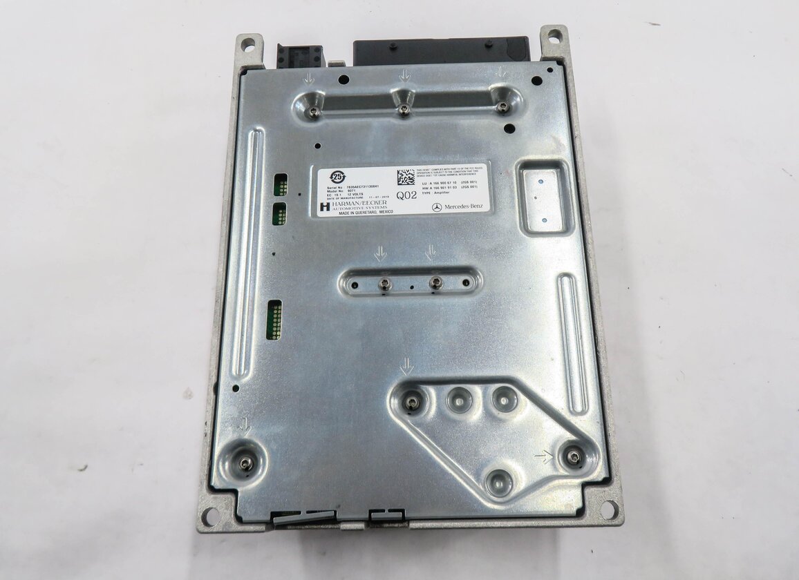 Thumbnail 3: 13-16 MERCEDES E300 E350 ML250 ML350 ML550 SL550 CLS - HARMAN AUDIO AMPLIFIER