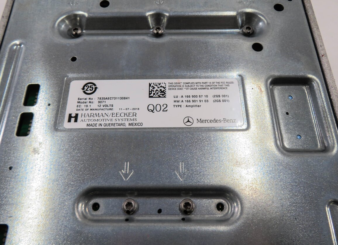 Thumbnail 4: 13-16 MERCEDES E300 E350 ML250 ML350 ML550 SL550 CLS - HARMAN AUDIO AMPLIFIER