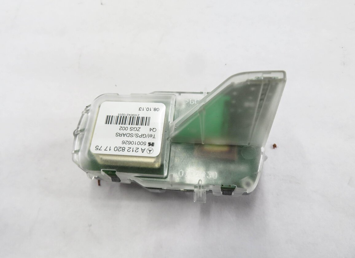 Thumbnail 3: 2014 MERCEDES ML350 (W166) RADIO STEREO SHARK FIN ANTENNA MODULE