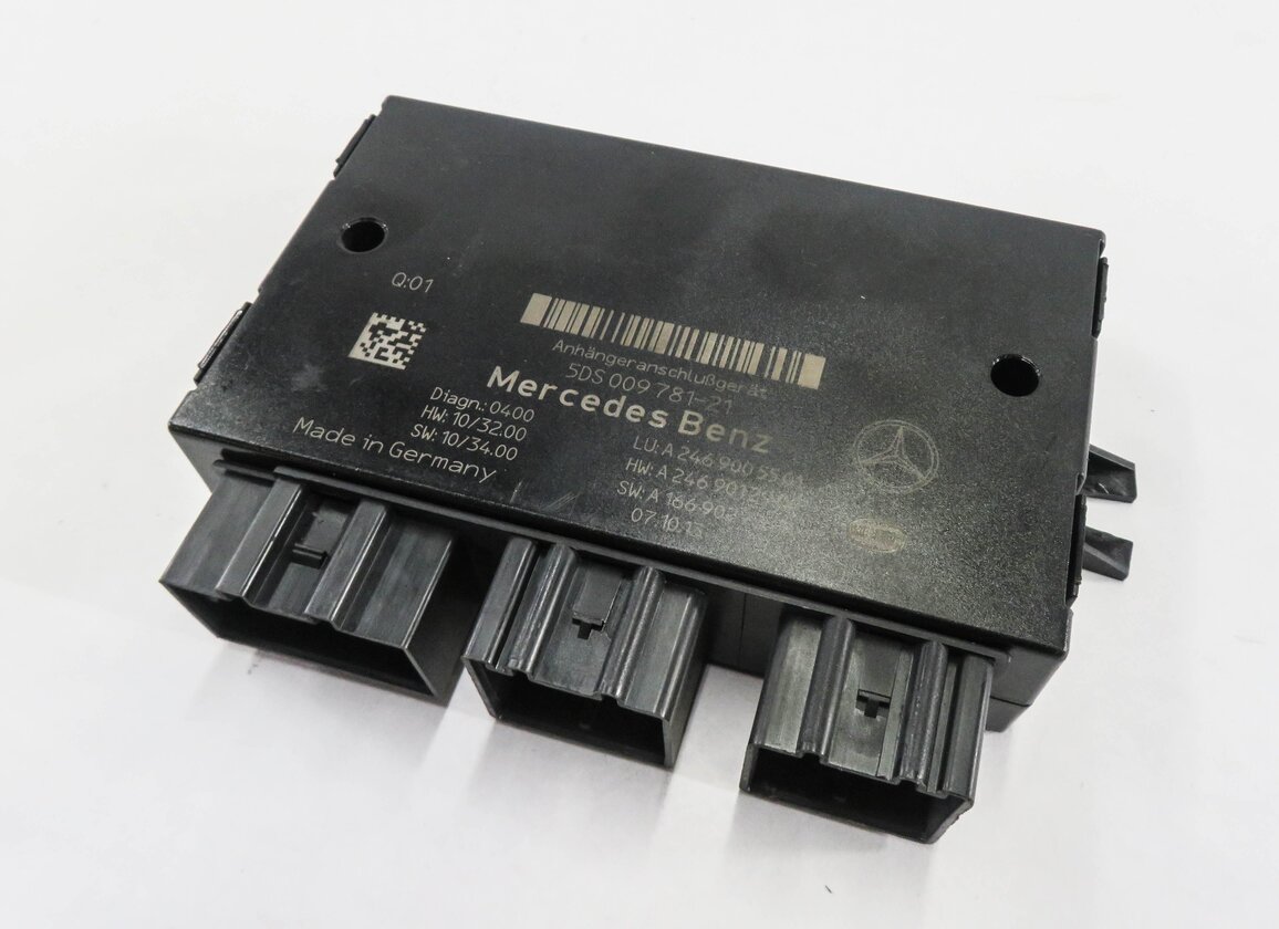 12-17 MERCEDES B250 G550 GL350 GL550 ML350 ML550 (W166 W246 X166) TOWING MODULE