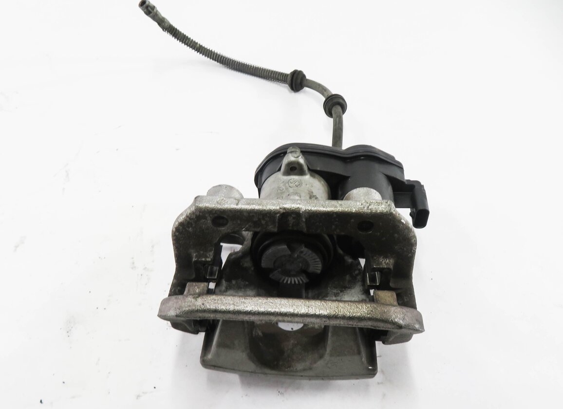 Thumbnail 4: 2012-2018 MERCEDES GLE300D GLE350 ML250 ML350 (W166) RIGHT REAR BRAKE CALIPER