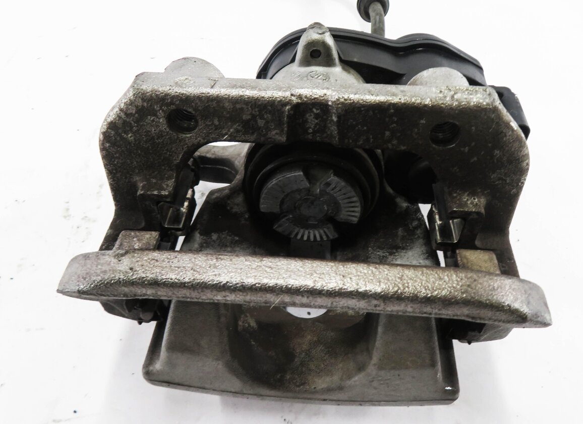 Thumbnail 5: 2012-2018 MERCEDES GLE300D GLE350 ML250 ML350 (W166) RIGHT REAR BRAKE CALIPER