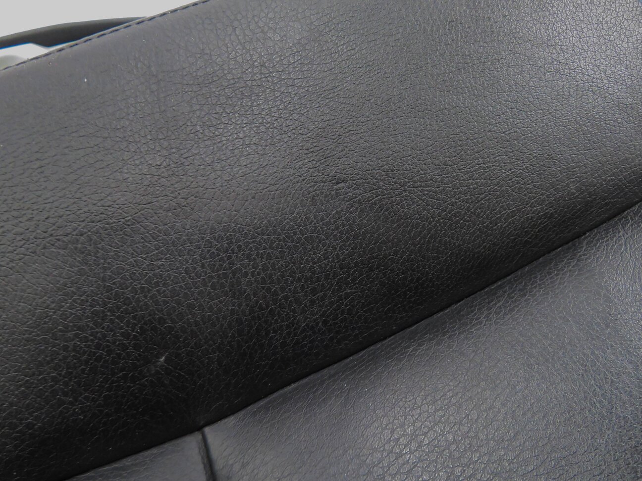 Thumbnail 5: 2013 BMW 535i (F10) PASSENGER - LOWER BOTTOM HEATED SEAT CUSHION (BLACK LEATHER)