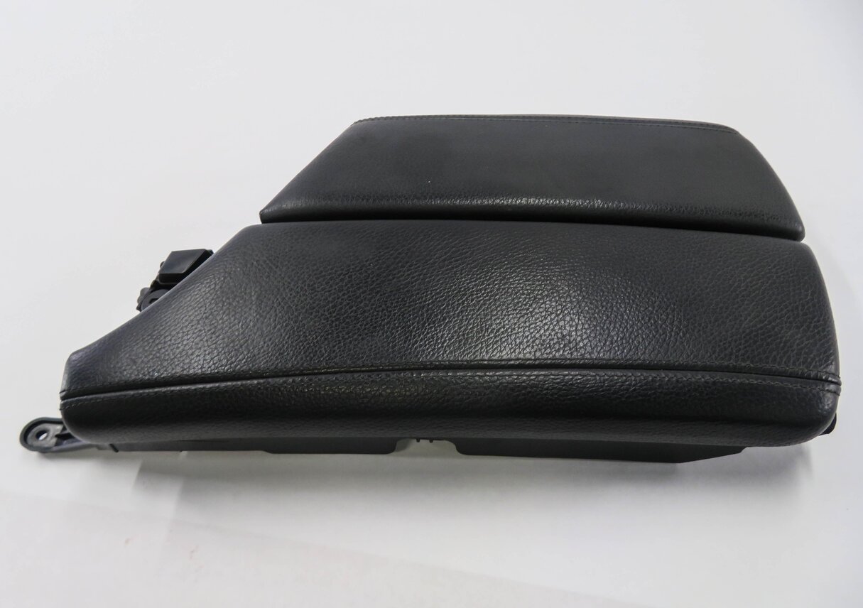 Thumbnail 3: 2012-2016 BMW 528i 535i 550i (F10) FRONT CENTER CONSOLE ARMREST LID (BLACK LCSW)