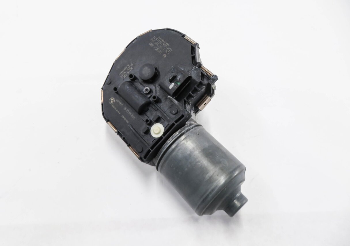 2010-2016 BMW M5 528i 535i 550i 740i 750i 760i (F01 F10) WINDSHIELD WIPER MOTOR